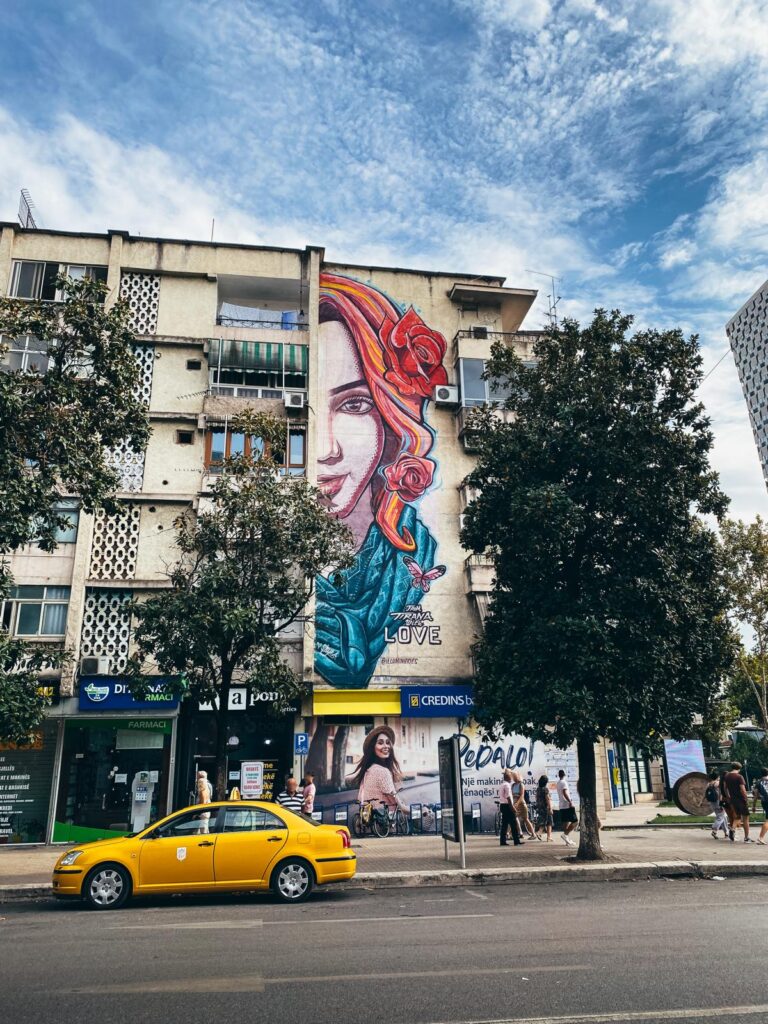 From-Tirana-with-Love-Graffiti-Albanien-2.jpg