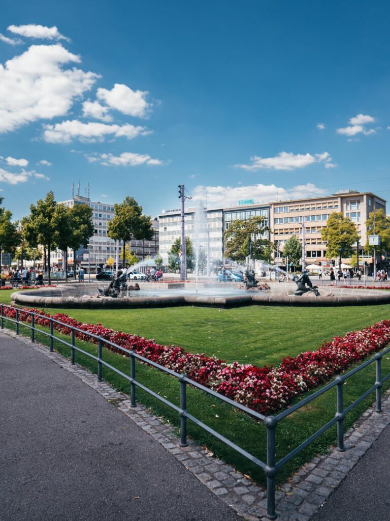 Tritonenbrunnen-Friedrichsplatz-Mannheim-4.jpg