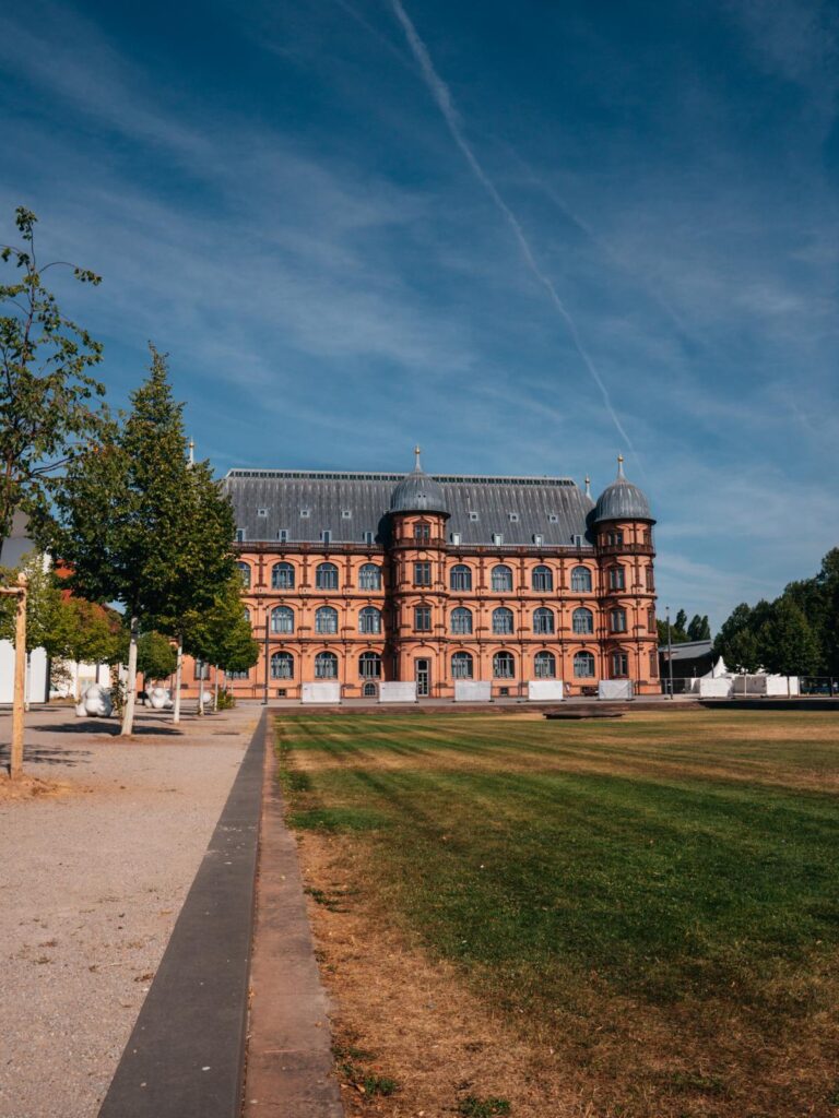 Grünanlage - Schloss Gottesaue Karlsruhe (3)