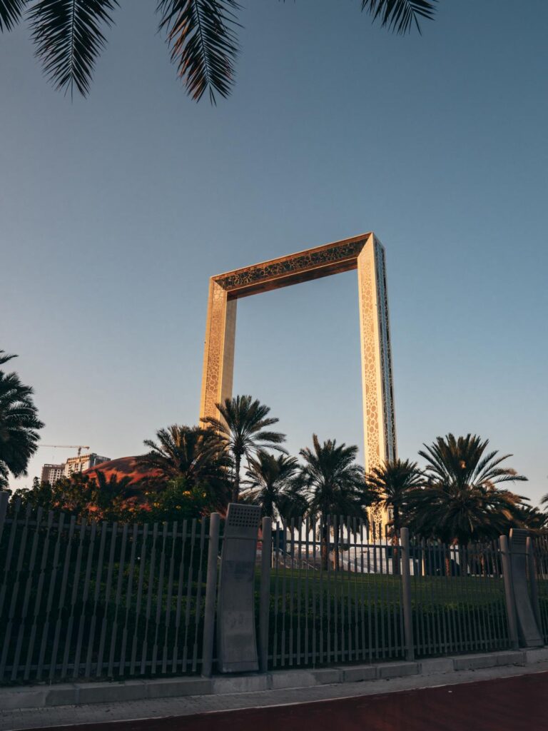 Zabeel Park Jogging Track - Blick Dubai Frame