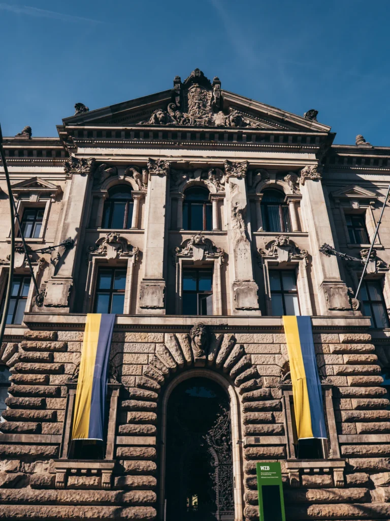 Altbau - Wissenschaftszentrum Berlin für Sozialforschung (Ehem. Reichsversicherungsamt) Berlin. Der Fotogoals Fotospot in Berlin