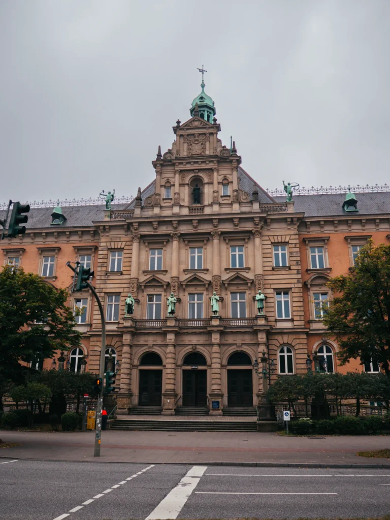 Amtsgericht Hamburg-Mitte Hamburg. Der Fotogoals Fotospot in Hamburg