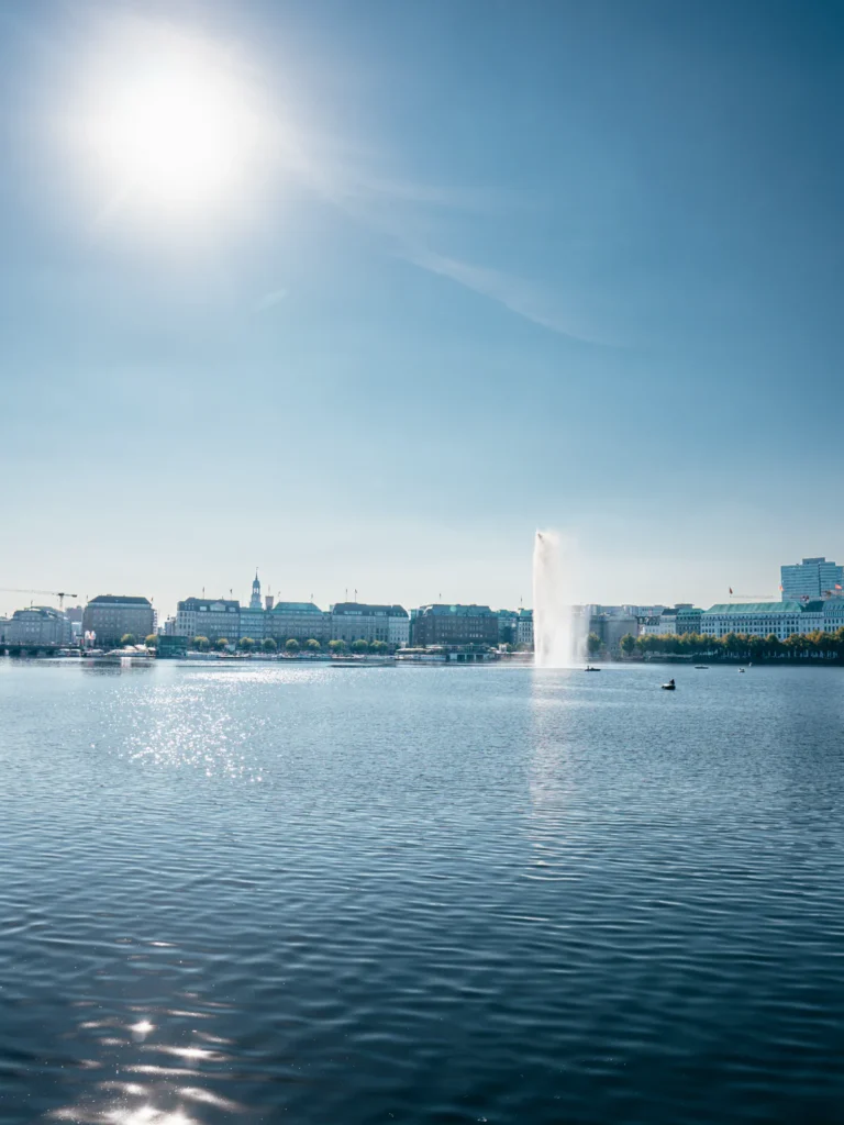 Ballindamm - Blick: Binnenalster Hamburg. Der Fotogoals Fotospot in Hamburg