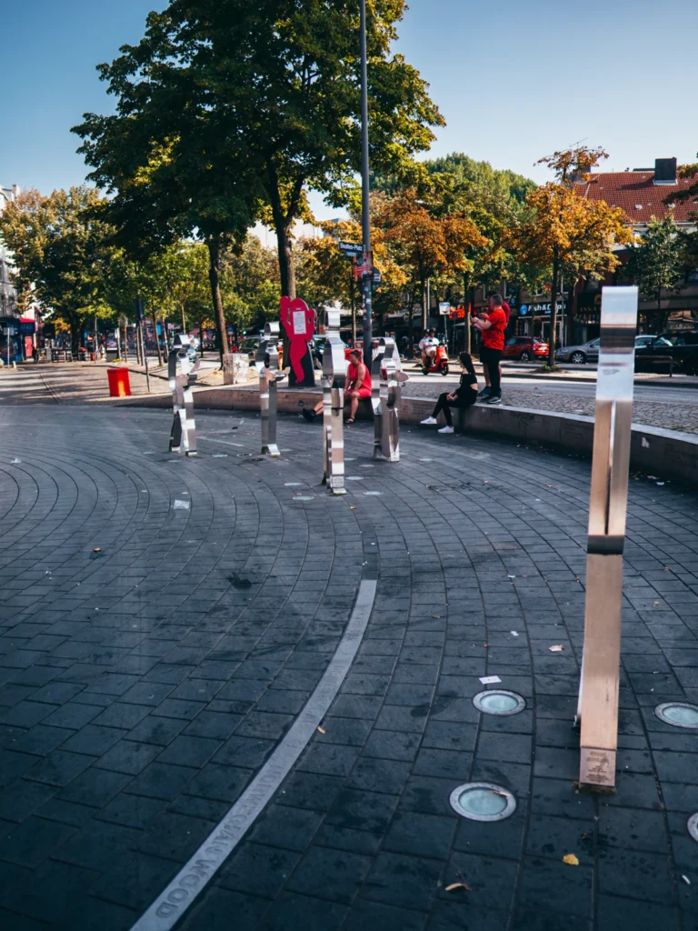 Beatles-Platz Hamburg. Der Fotogoals Fotospot in Hamburg