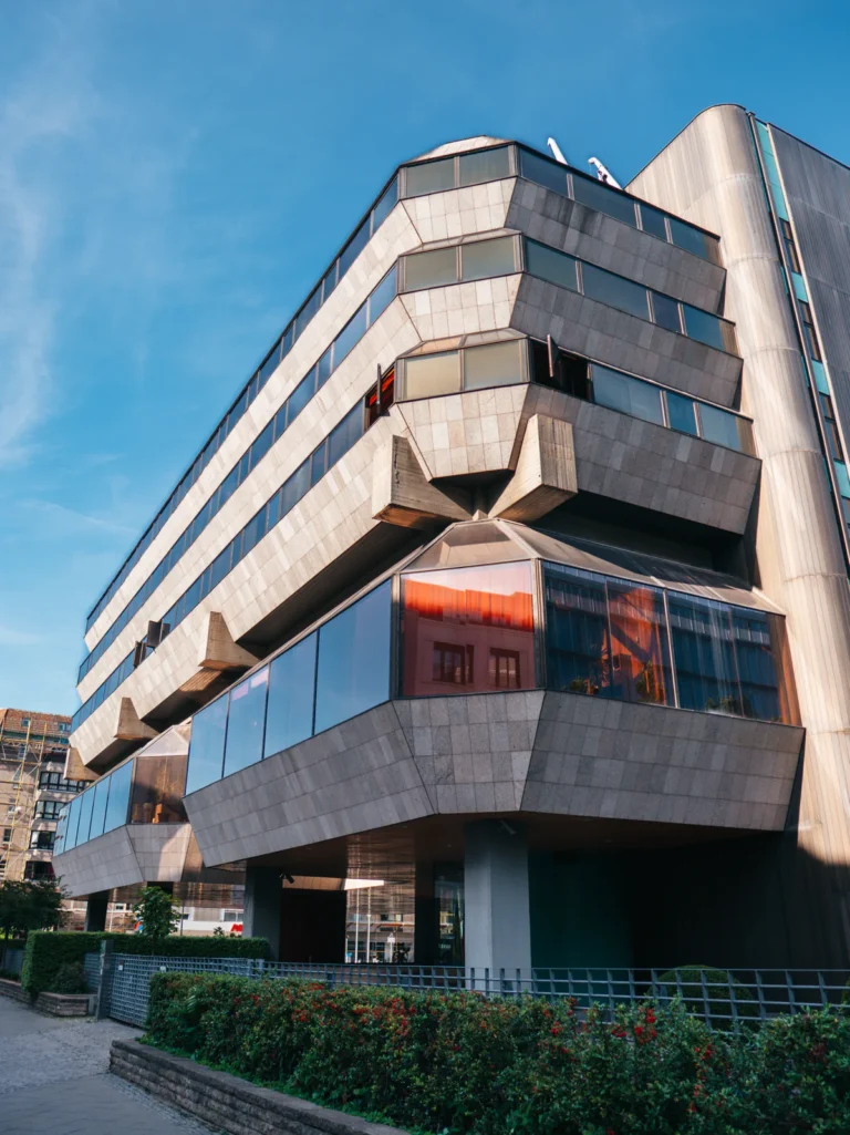Botschaft der Tschechischen Republik Berlin. Der Fotogoals Fotospot in Berlin