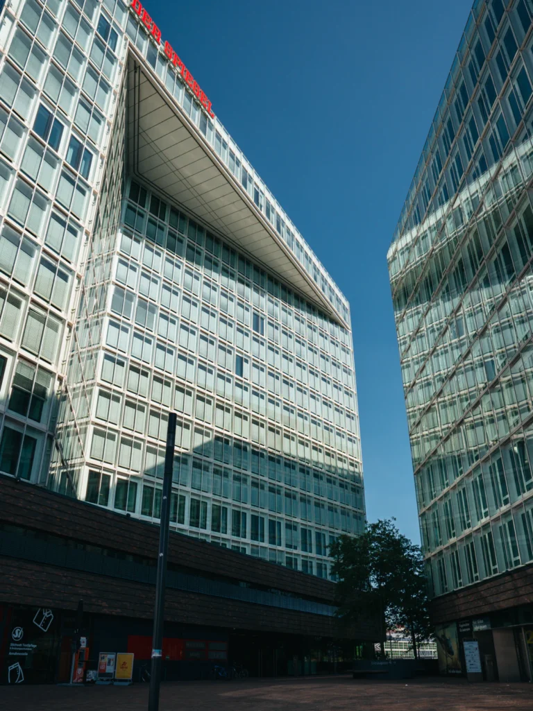 'Ericusspitze' Gebäude Hamburg. Der Fotogoals Fotospot in Hamburg