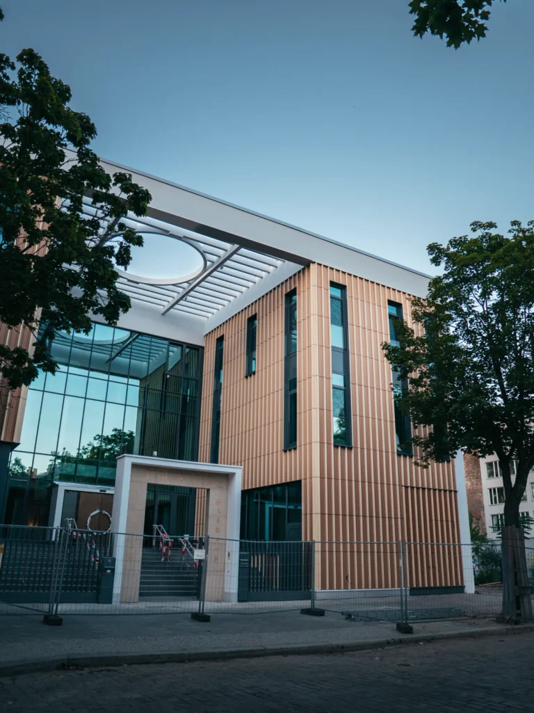Fo-Guang-Shan-Tempel, Berlin e.V. Berlin. Der Fotogoals Fotospot in Berlin