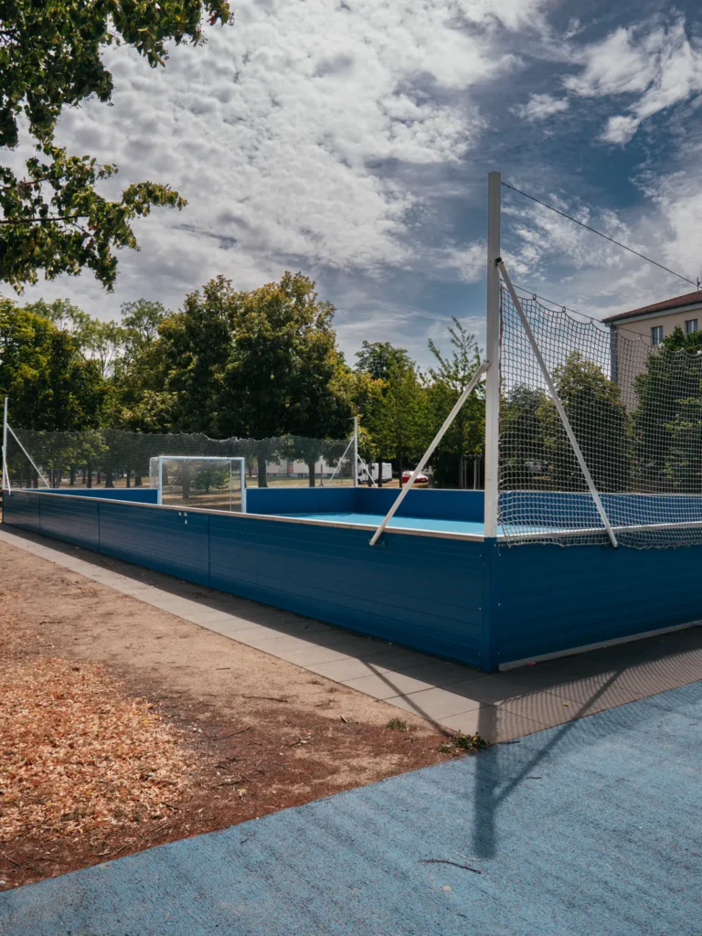 Fußballkäfig - Beltwalk Würzburg. Der Fotogoals Fotospot in Würzburg