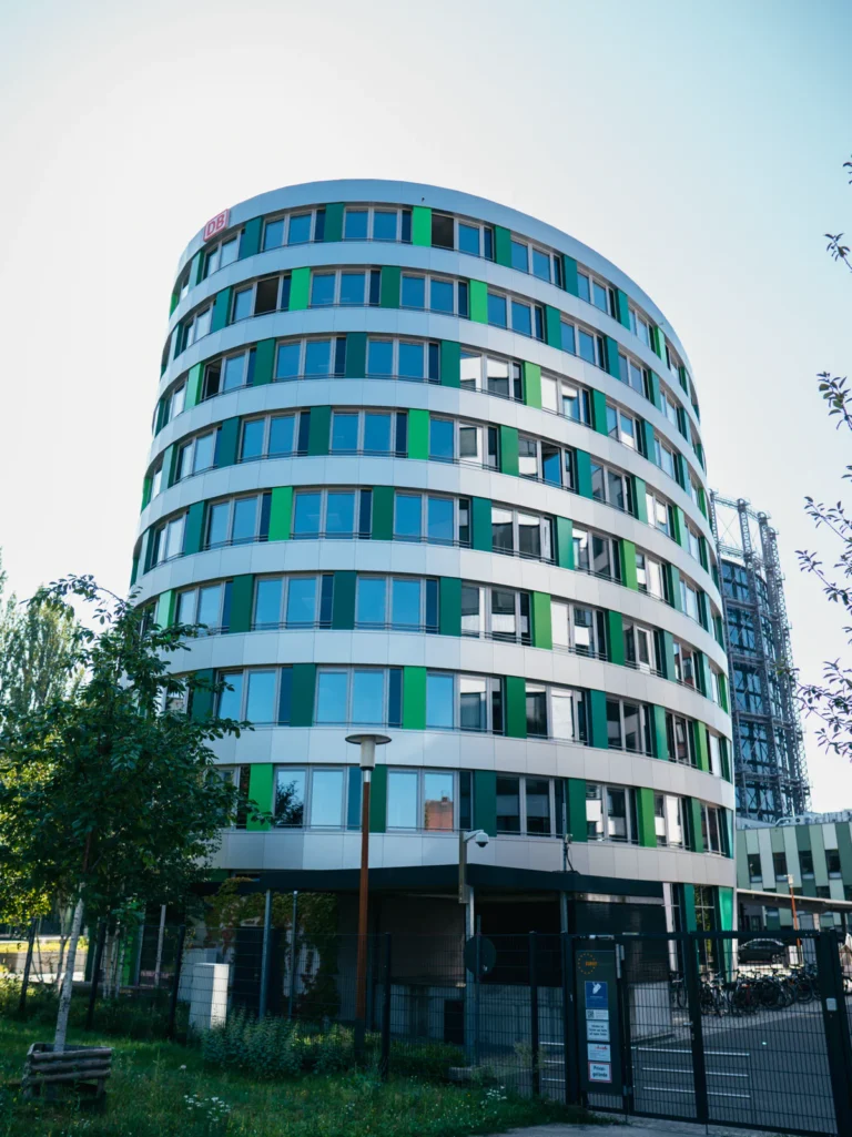 Gebäude 14 - EUREF-Campus Berlin. Der Fotogoals Fotospot in Berlin