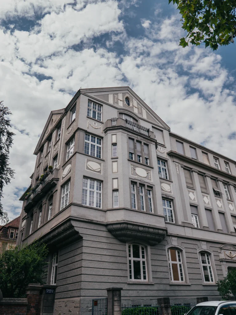 Gebäude - Schönleinstraße Würzburg. Der Fotogoals Fotospot in Würzburg