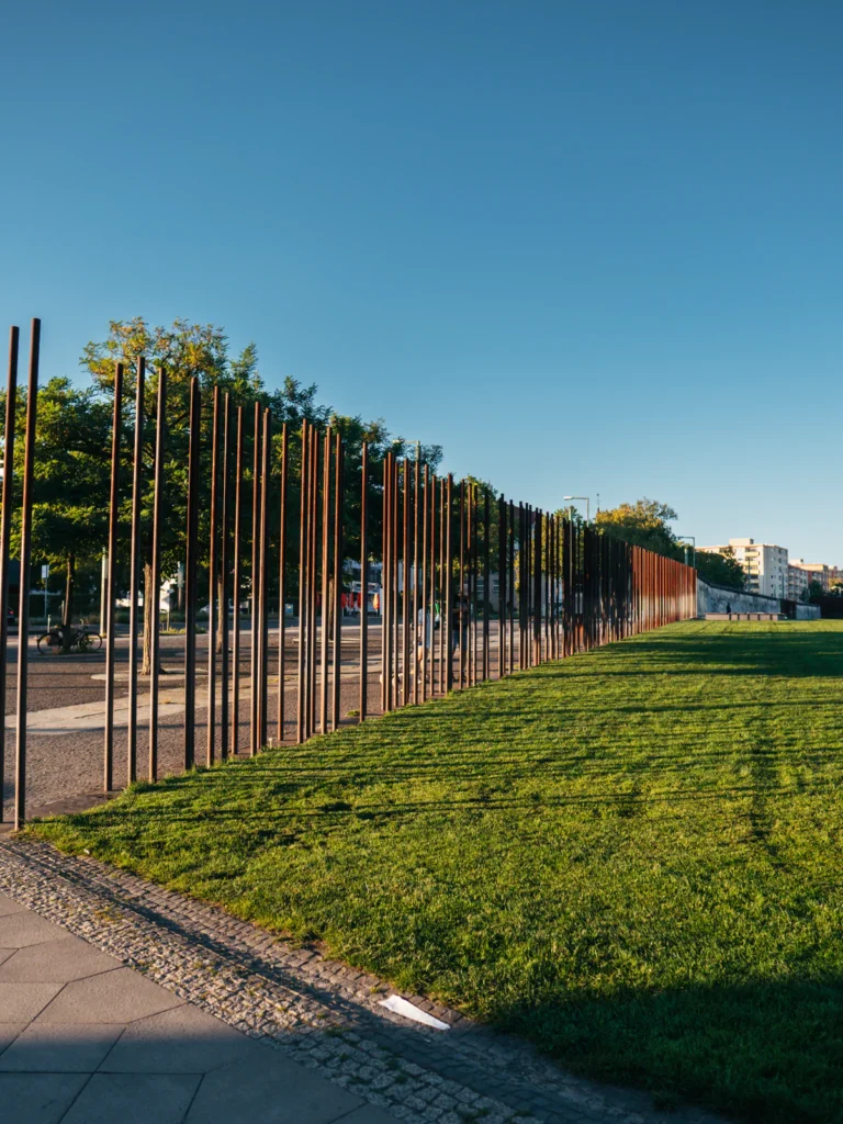 Gedenkstätte Bernauer Straße Berlin. Der Fotogoals Fotospot in Berlin