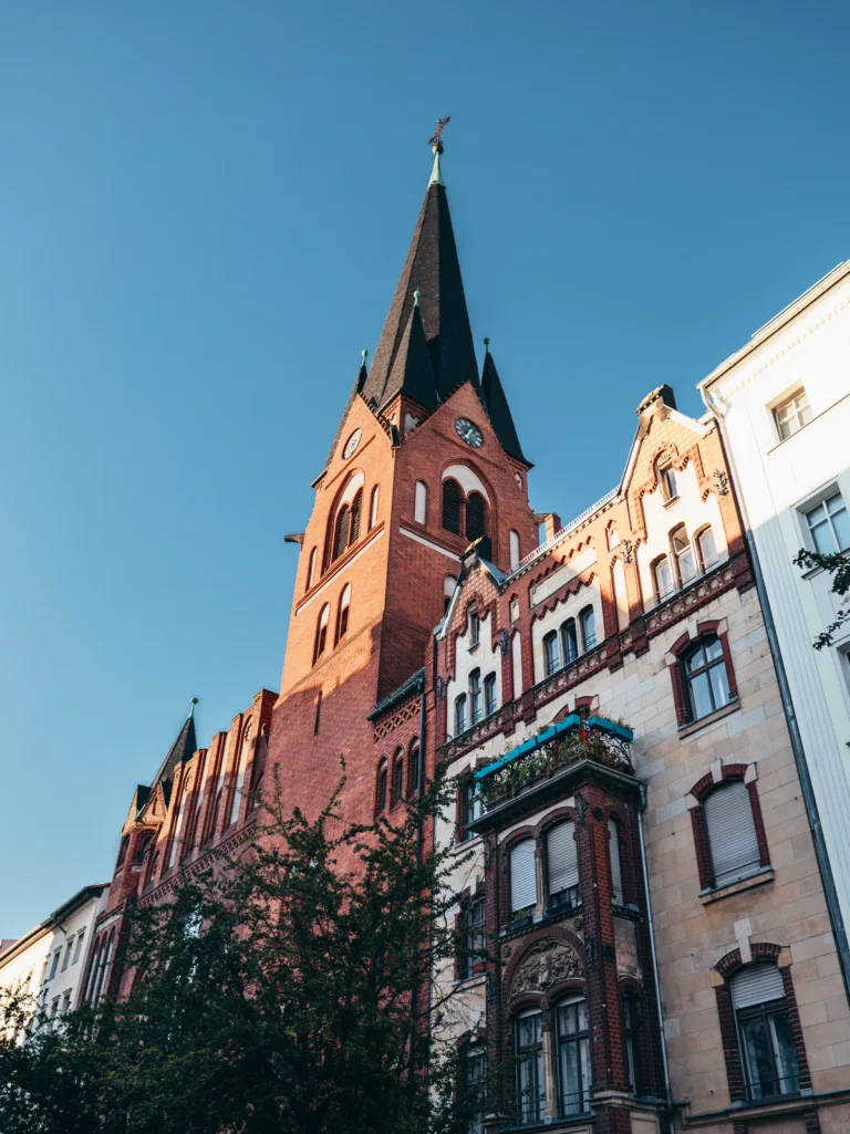Golgathakirche Berlin. Der Fotogoals Fotospot in Berlin