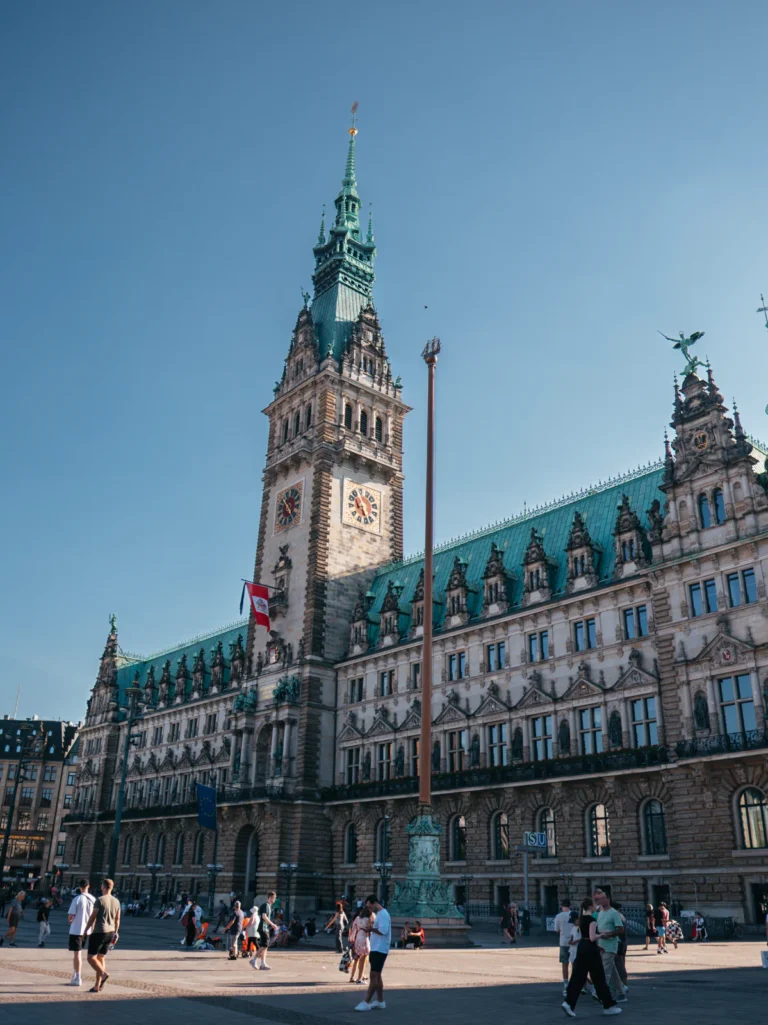 Hamburger Rathaus Hamburg. Der Fotogoals Fotospot in Hamburg