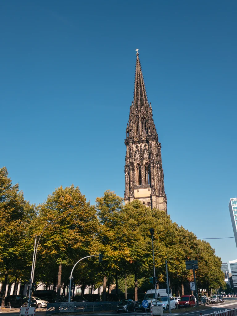 Hauptkirche Sankt Nikolai Hamburg. Der Fotogoals Fotospot in Hamburg