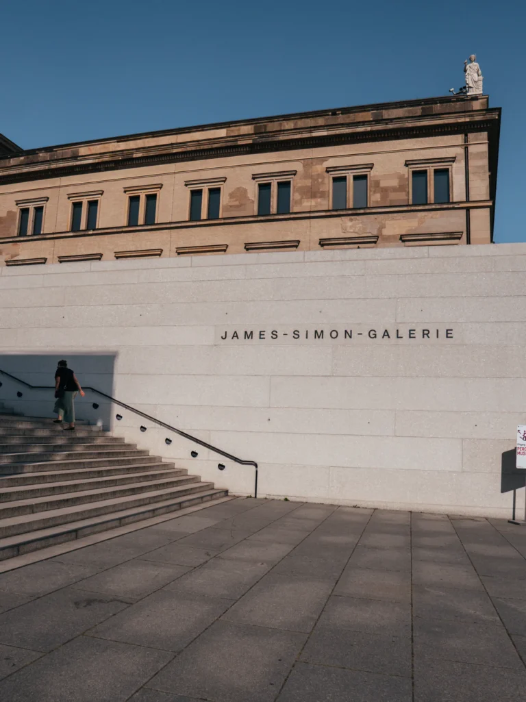 James-Simon-Galerie Berlin. Der Fotogoals Fotospot in Berlin