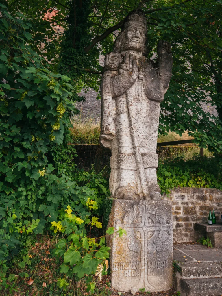 Kiliansstatue Würzburg. Der Fotogoals Fotospot in Würzburg