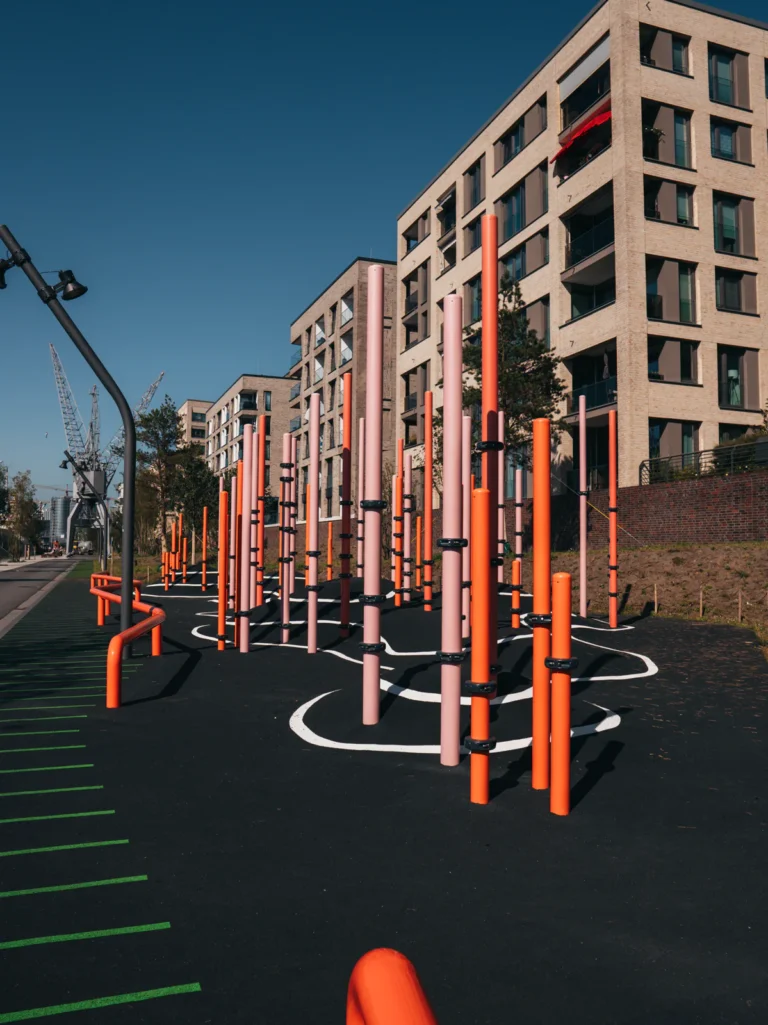 Kletterspielplatz II - Kirchenpauerkai Hamburg. Der Fotogoals Fotospot in Hamburg