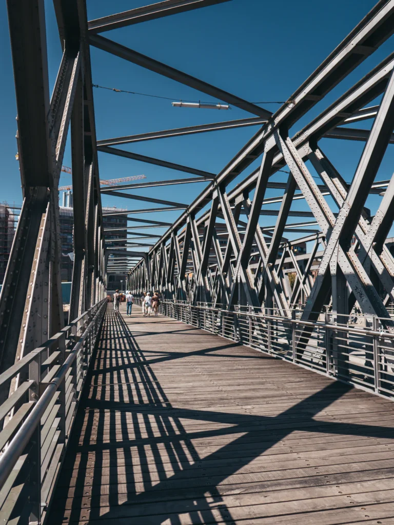 Magdeburger Brücke Hamburg. Der Fotogoals Fotospot in Hamburg