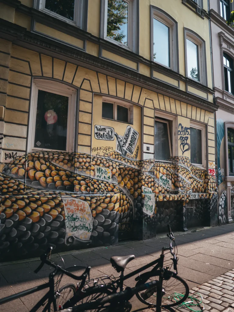 Mural I - Wohlwillstraße Hamburg. Der Fotogoals Fotospot in Hamburg