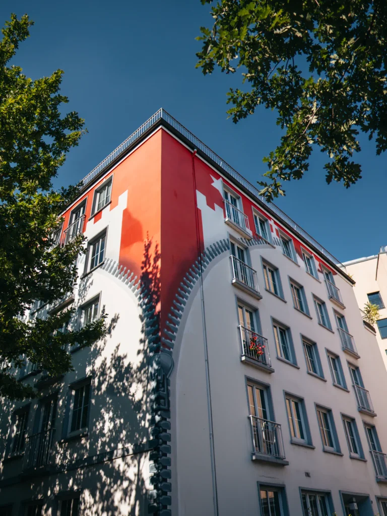 'Reißverschluss' Mural Hamburg. Der Fotogoals Fotospot in Hamburg