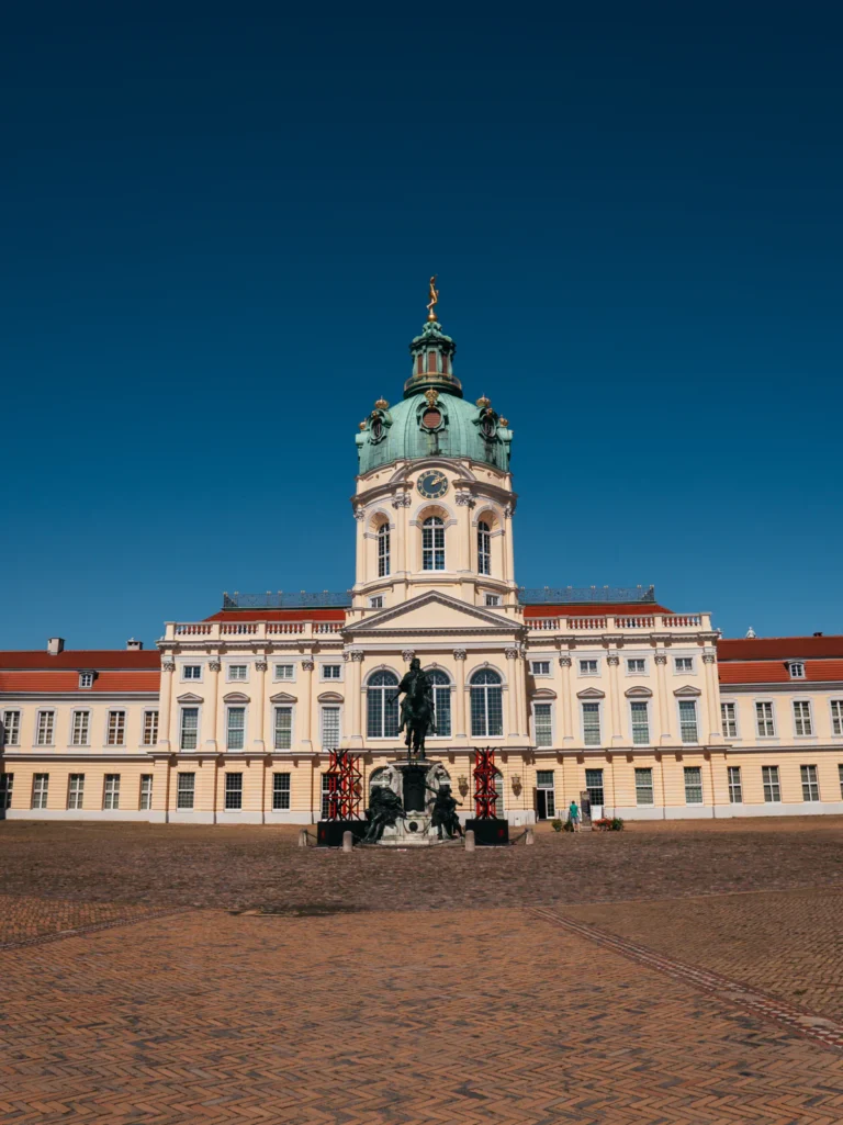Schloss Charlottenburg Berlin. Der Fotogoals Fotospot in Berlin