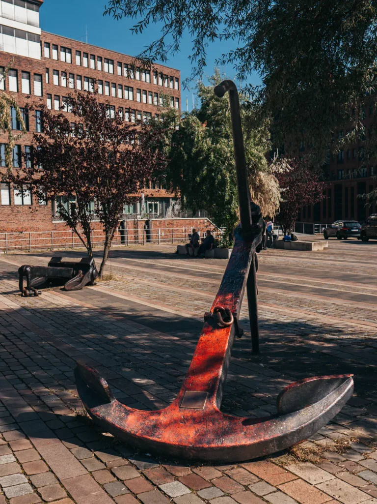 Stockanker - Dar-es-Salaam-Platz Hamburg. Der Fotogoals Fotospot in Hamburg