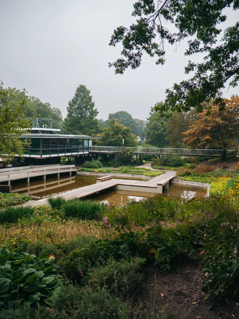 Teehaus Große Wallanlagen Hamburg. Der Fotogoals Fotospot in Hamburg