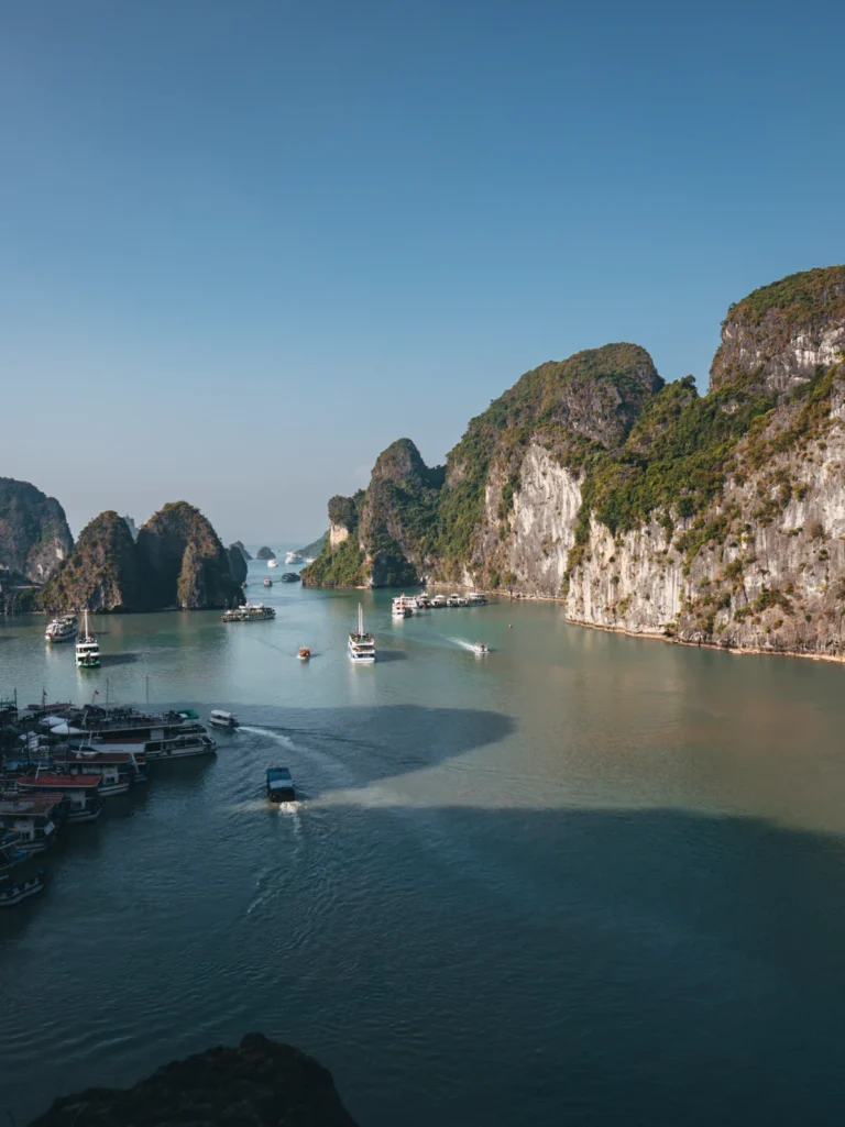 Aussichtspunkt - 'Sung Sot' Hoehle Halong Bay 1